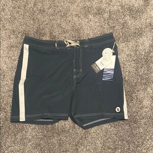 Men's Vuori Puerto Boardshorts - Lake BRAND NEW!!